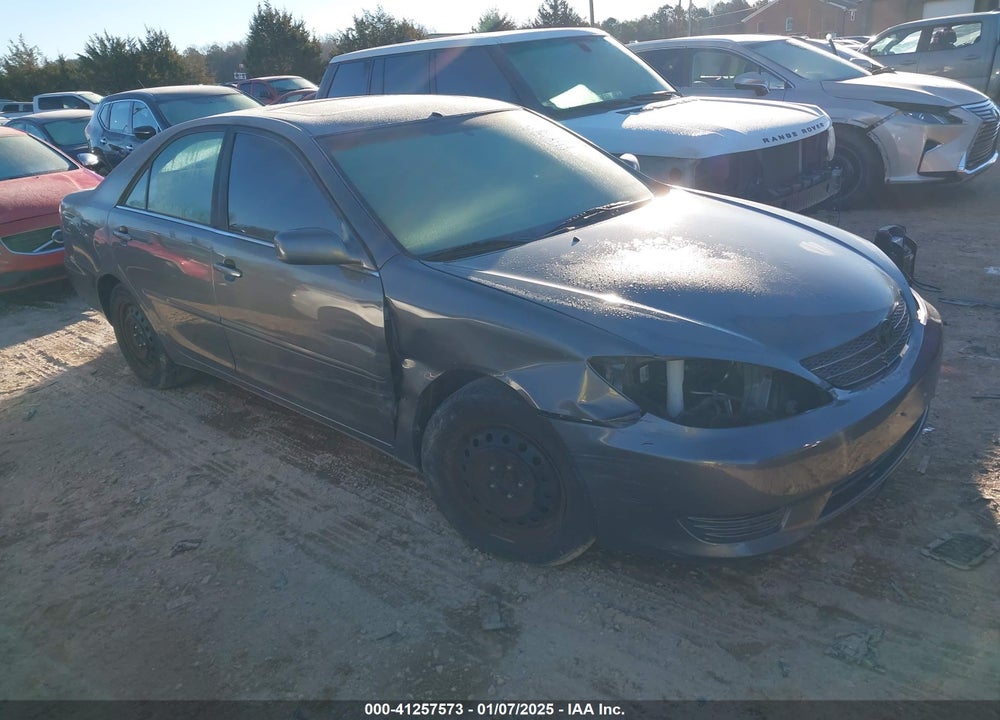 2005 TOYOTA CAMRY SE VIN: 4T1BE32K55U607713