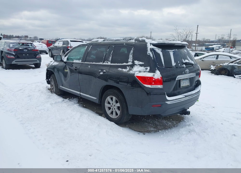 2013 TOYOTA HIGHLANDER SE V6 VIN: 5TDBK3EHXDS227640
