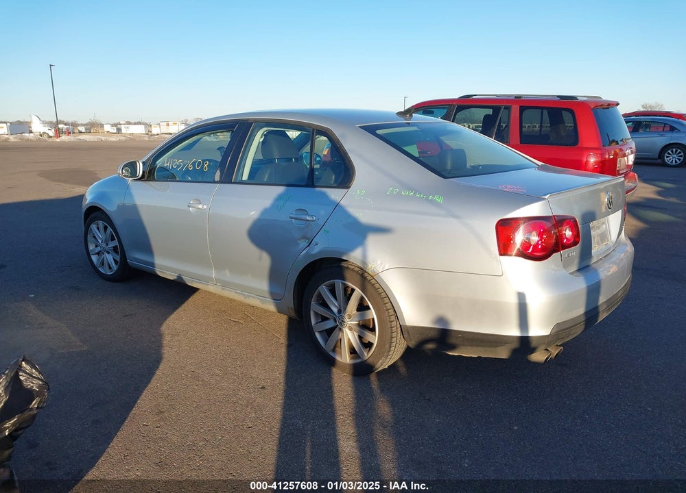 2010 VOLKSWAGEN JETTA VIN: 3VWRA7AJ3AM023496