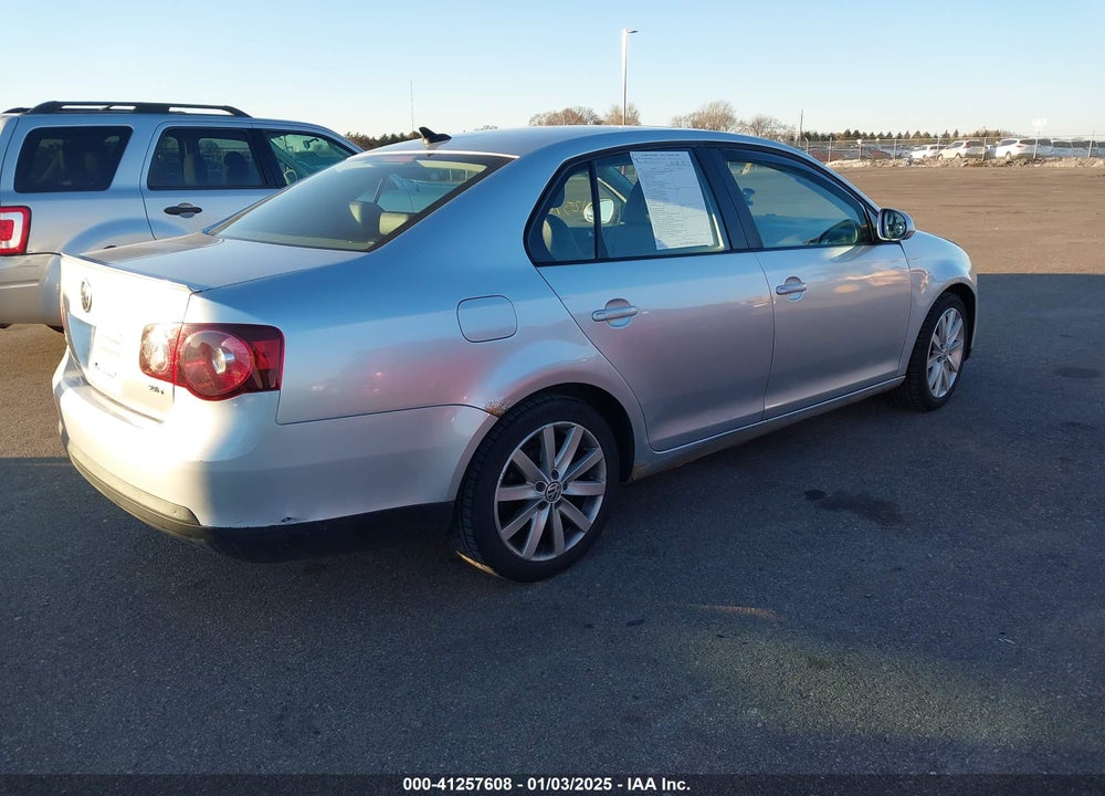 2010 VOLKSWAGEN JETTA VIN: 3VWRA7AJ3AM023496