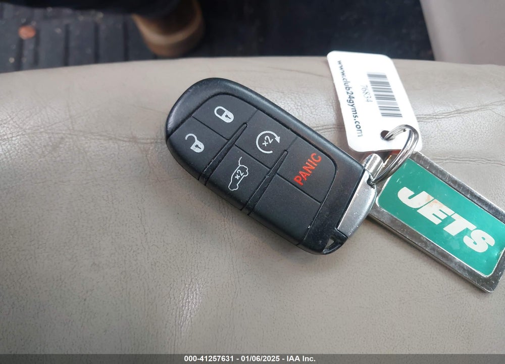 2015 JEEP GRAND CHEROKEE VIN: 1C4RJFBG1FC662100