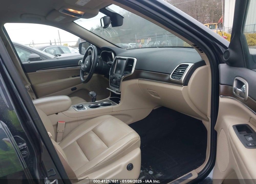2015 JEEP GRAND CHEROKEE VIN: 1C4RJFBG1FC662100