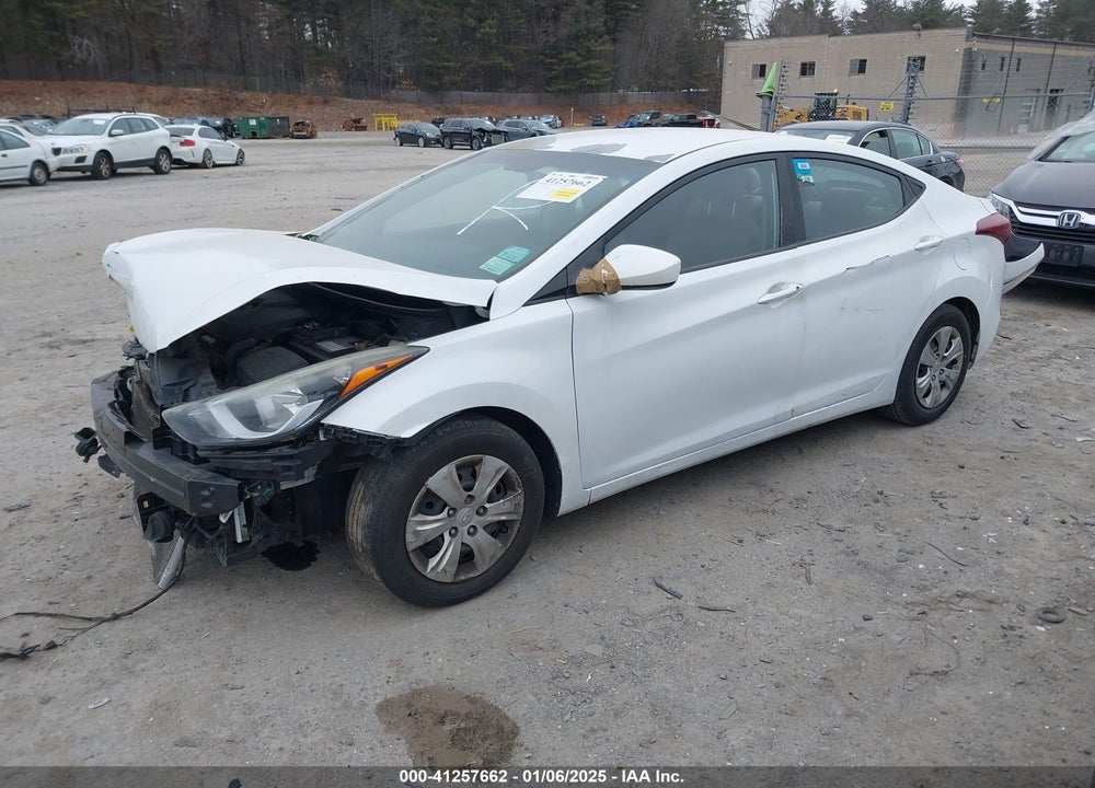 2016 HYUNDAI ELANTRA VIN: 5NPDH4AE8GH788518