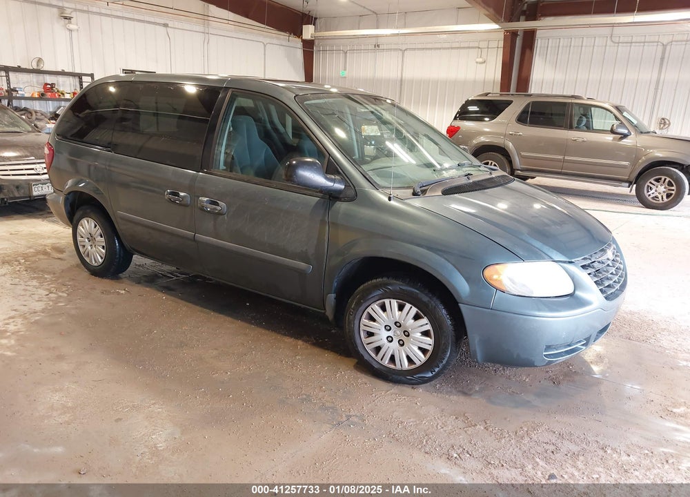 2005 CHRYSLER TOWN & COUNTRY VIN: 1C4GP45R35B287984