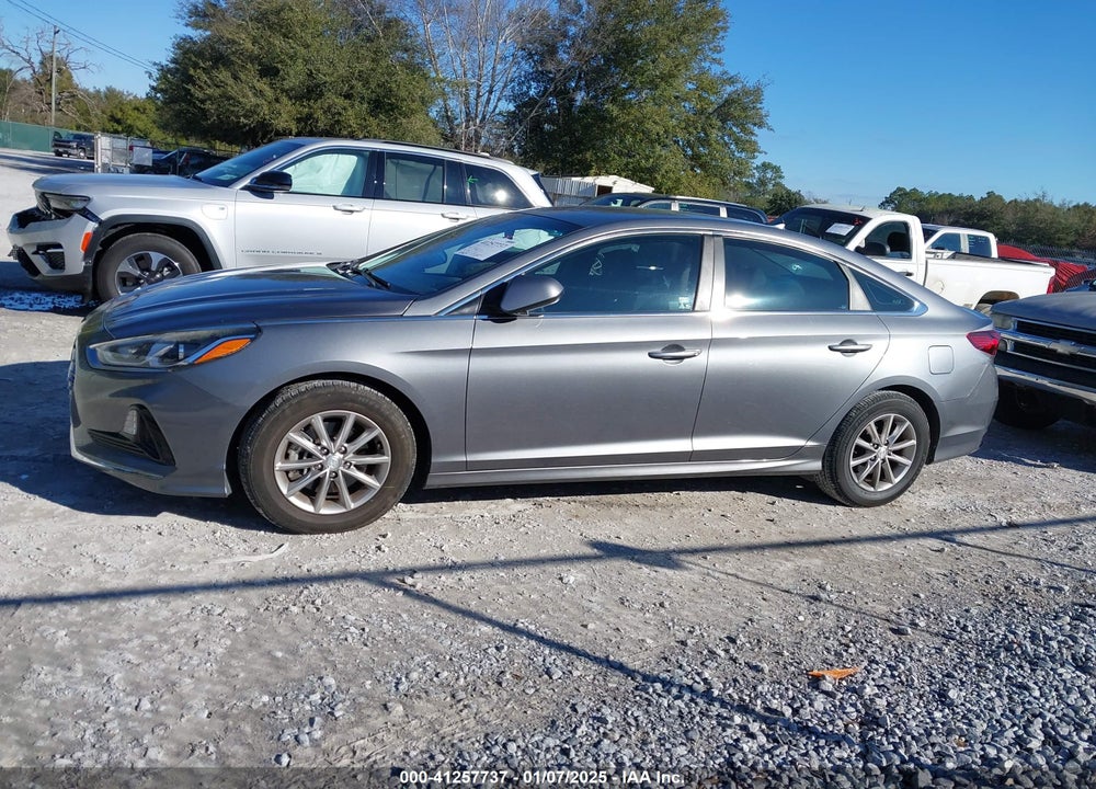 2018 HYUNDAI SONATA VIN: 5NPE24AF5JH671923