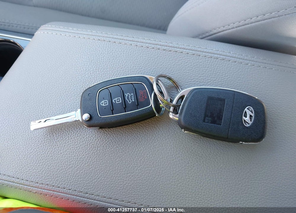 2018 HYUNDAI SONATA VIN: 5NPE24AF5JH671923