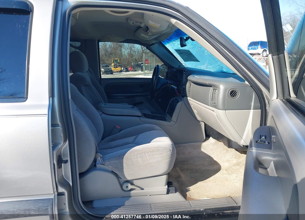 2003 CHEVROLET SUBURBAN 1500 LS VIN: 1GNFK16Z43J219386