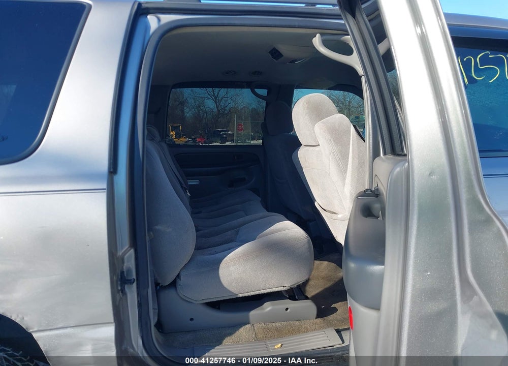 2003 CHEVROLET SUBURBAN 1500 LS VIN: 1GNFK16Z43J219386