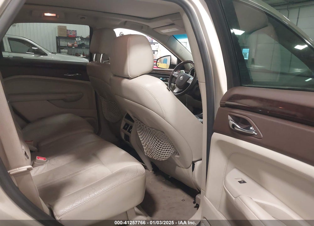 2011 CADILLAC SRX LUXURY COLLECTION VIN: 3GYFNAEY2BS519329