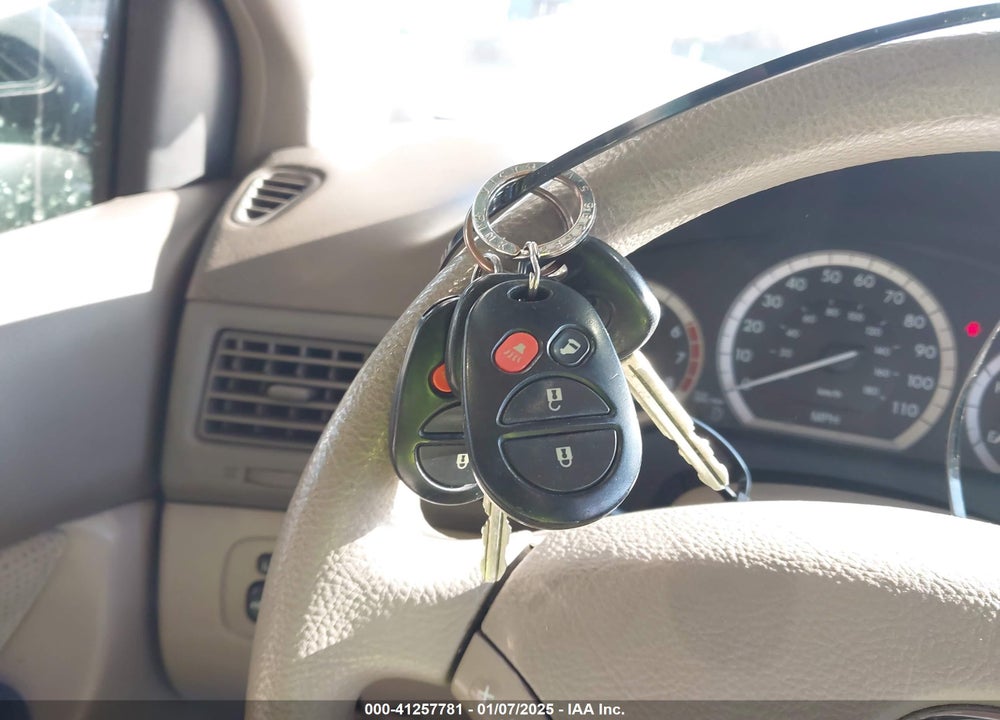 2005 TOYOTA SIENNA LE VIN: 5TDZA23C85S315056