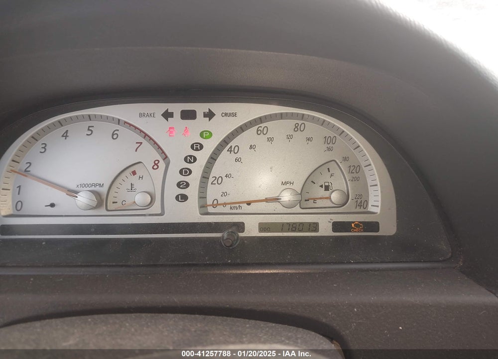 2004 TOYOTA CAMRY SE VIN: 4T1BE32K84U287043