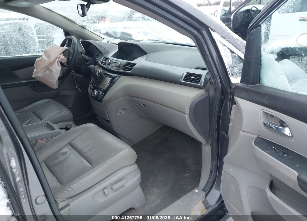 2016 HONDA ODYSSEY EX-L VIN: 5FNRL5H6XGB037721