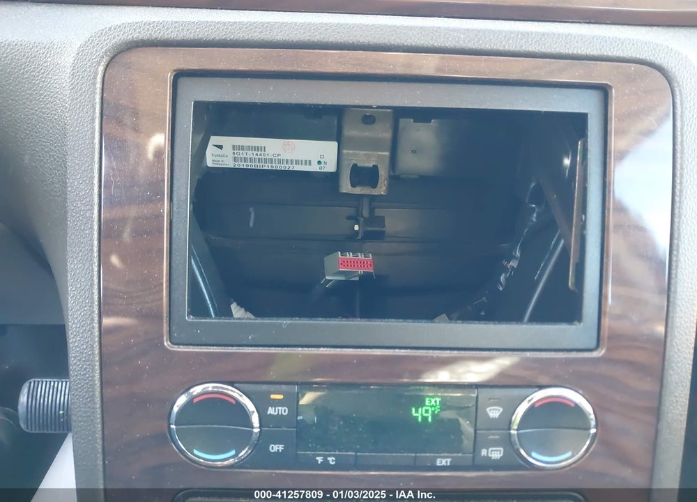 2008 FORD TAURUS SEL VIN: 1FAHP24W28G141525