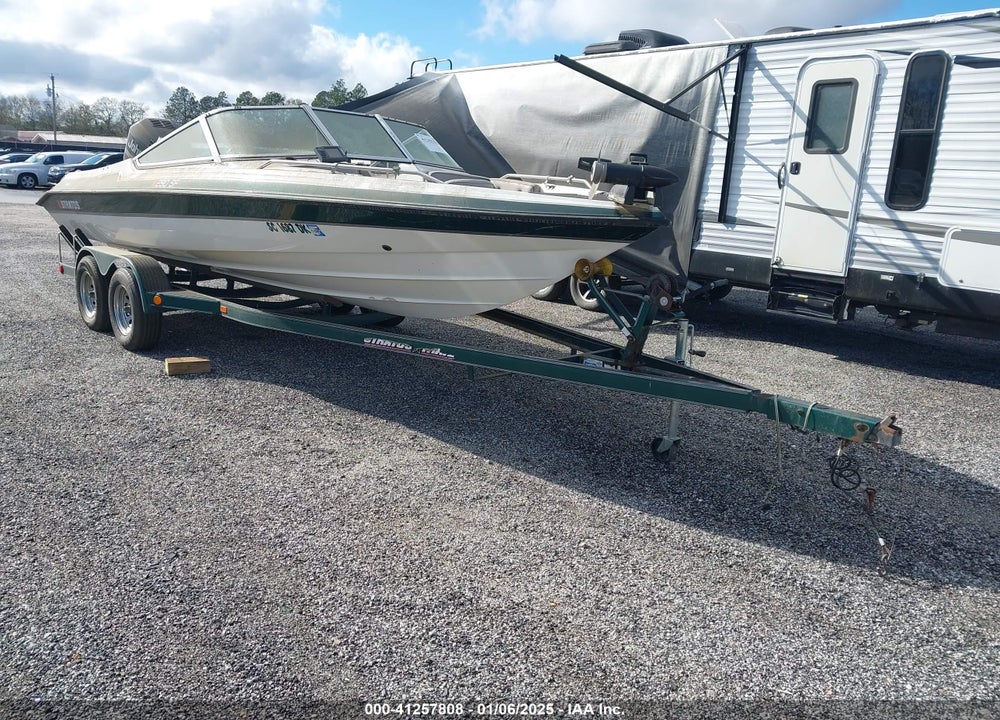 1996 STRATOS 290 SF VIN: BNZ95181B696