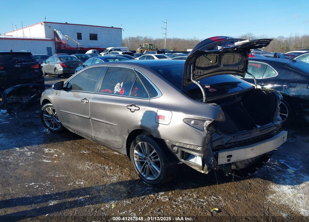 2017 TOYOTA CAMRY SE VIN: 4T1BF1FK0HU783178