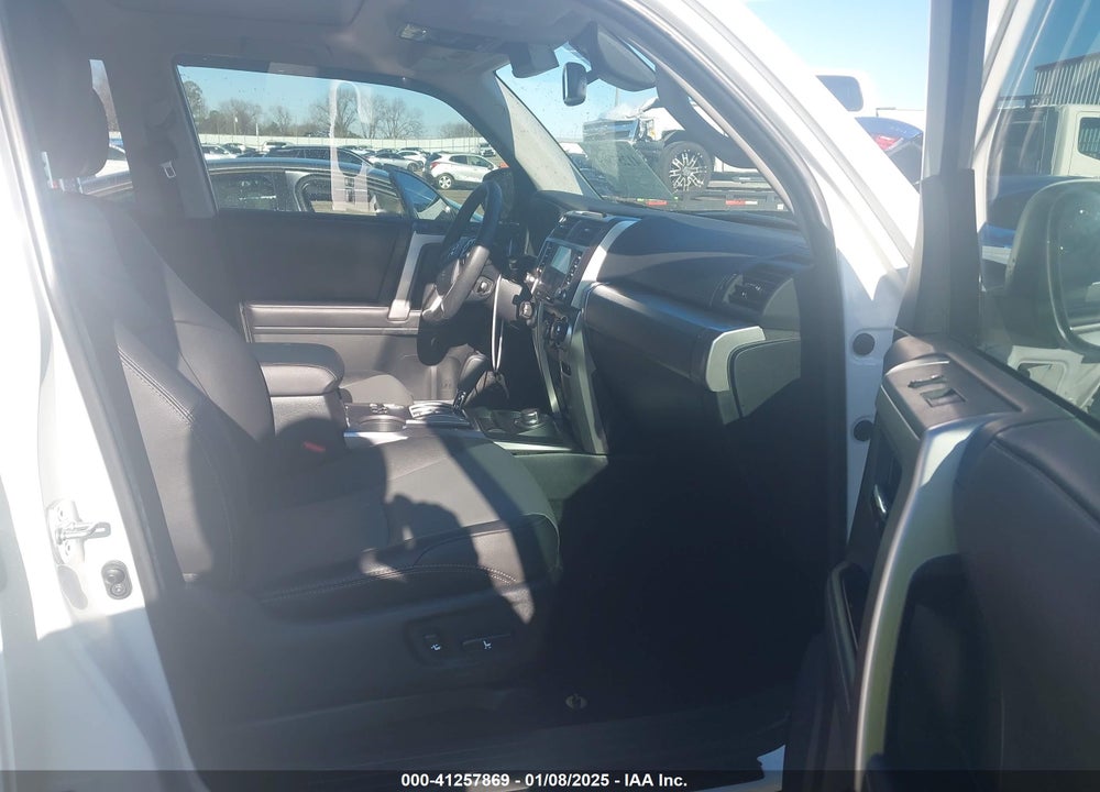 2022 TOYOTA 4RUNNER SR5 PREMIUM VIN: JTENU5JR3N6069821