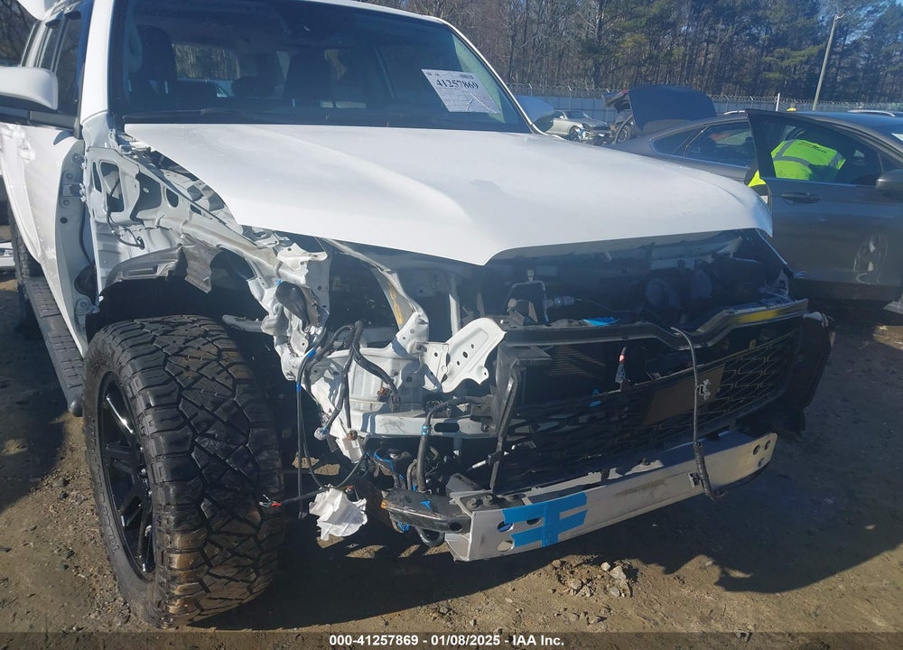 2022 TOYOTA 4RUNNER SR5 PREMIUM VIN: JTENU5JR3N6069821