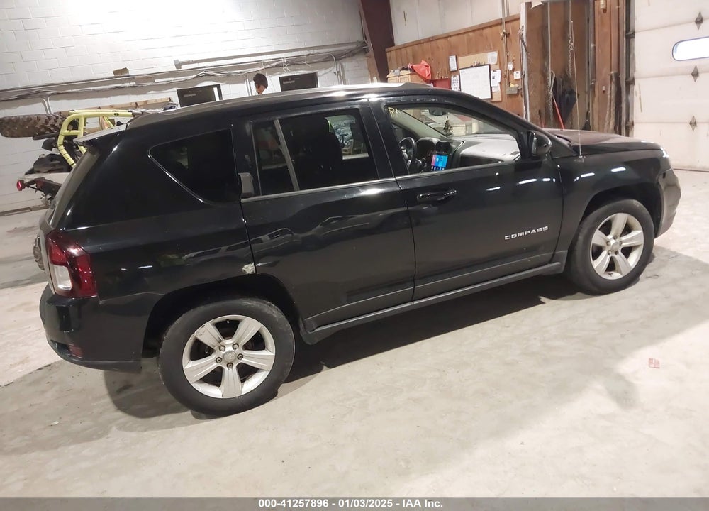 2014 JEEP COMPASS LATITUDE VIN: 1C4NJDEB5ED904642