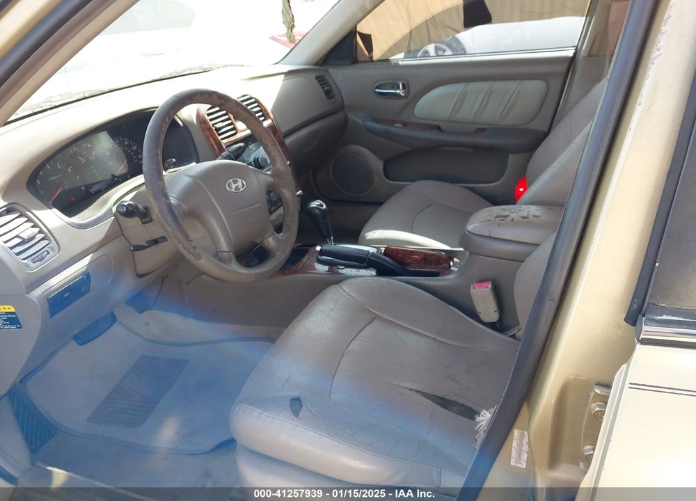 2002 HYUNDAI SONATA GLS/LX VIN: KMHWF35HX2A506484