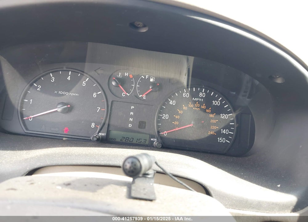 2002 HYUNDAI SONATA GLS/LX VIN: KMHWF35HX2A506484