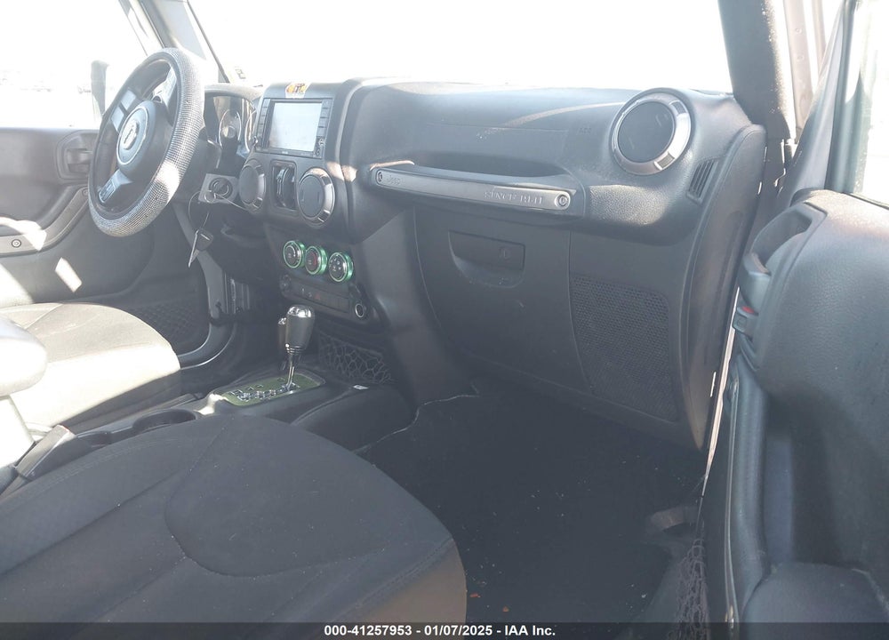 2017 JEEP WRANGLER UNLIMITED VIN: 1C4HJWDG1HL751077