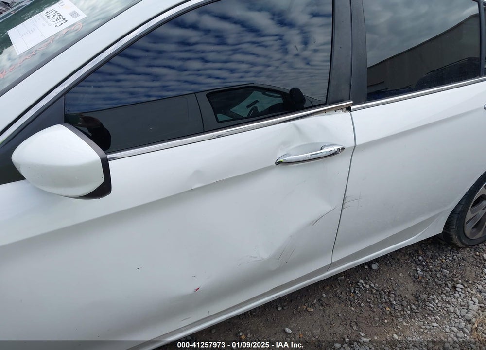 2015 HONDA ACCORD VIN: 1HGCR2F58FA065149