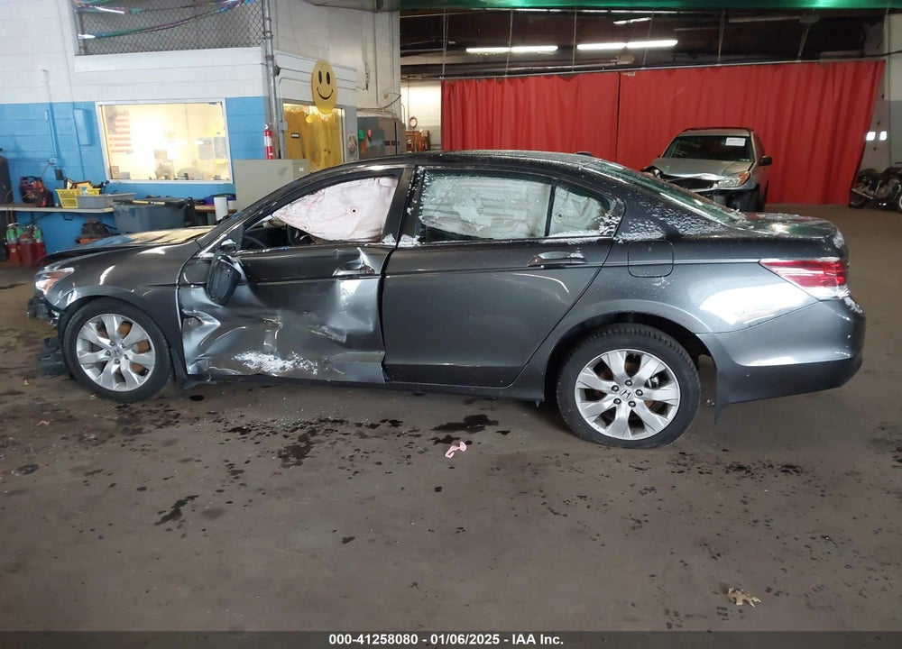 2010 HONDA ACCORD VIN: 1HGCP2F88AA161338