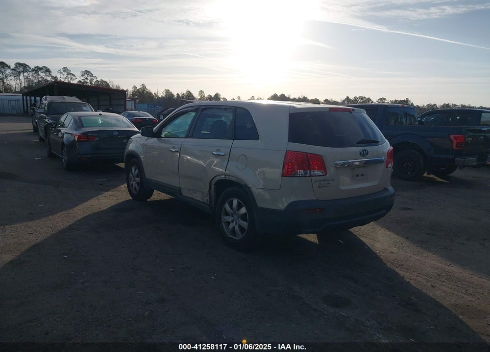 2012 KIA SORENTO LX VIN: 5XYKT3A19CG215805