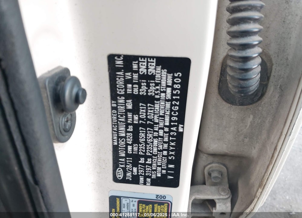 2012 KIA SORENTO LX VIN: 5XYKT3A19CG215805