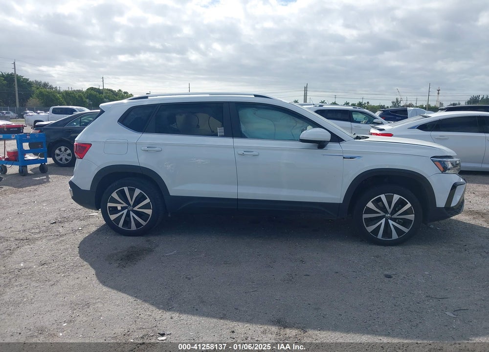 2022 VOLKSWAGEN TAOS VIN: 3VVTX7B26NM086209