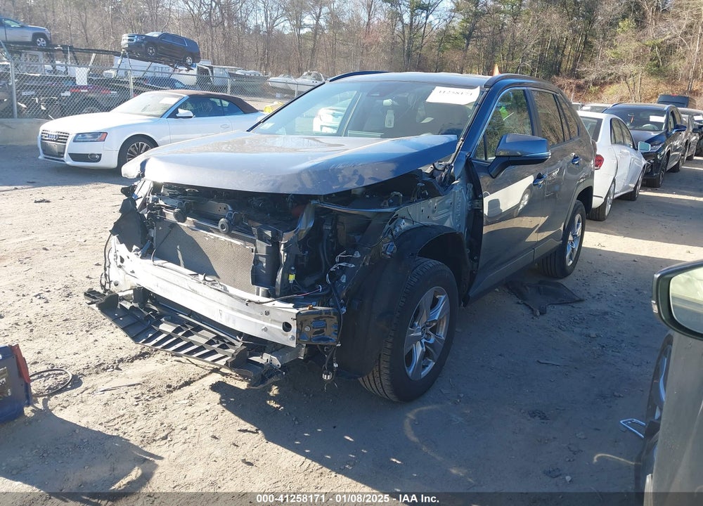 2022 TOYOTA RAV4 XLE VIN: 2T3P1RFV5NC300768