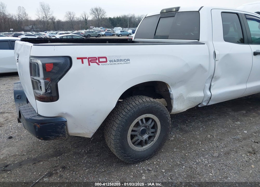 2010 TOYOTA TUNDRA DOUBLE CAB SR5 VIN: 5TFUY5F12AX116526