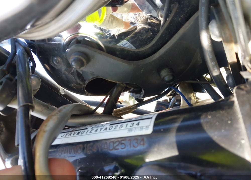 2000 YAMAHA XVS65 A VIN: JYAVM01E4YA025134