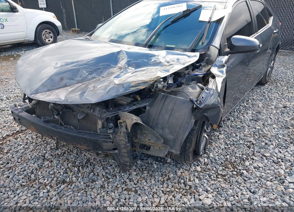 2018 TOYOTA COROLLA VIN: 5YFBURHE5JP829428