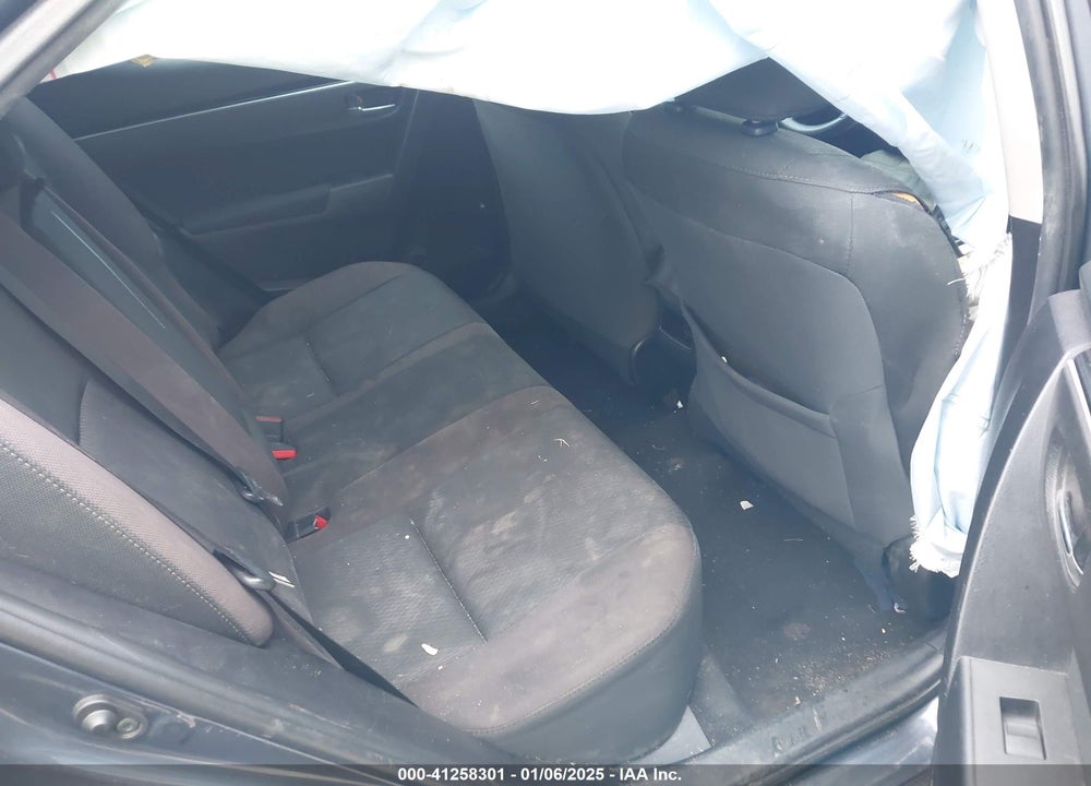 2018 TOYOTA COROLLA VIN: 5YFBURHE5JP829428
