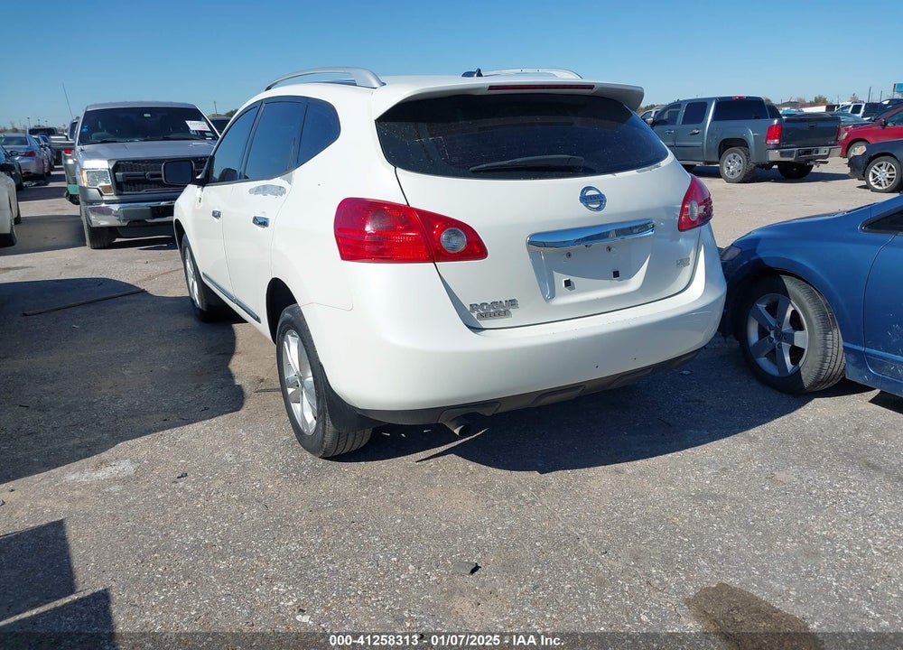 2014 NISSAN ROGUE SELECT S VIN: JN8AS5MT0EW621103