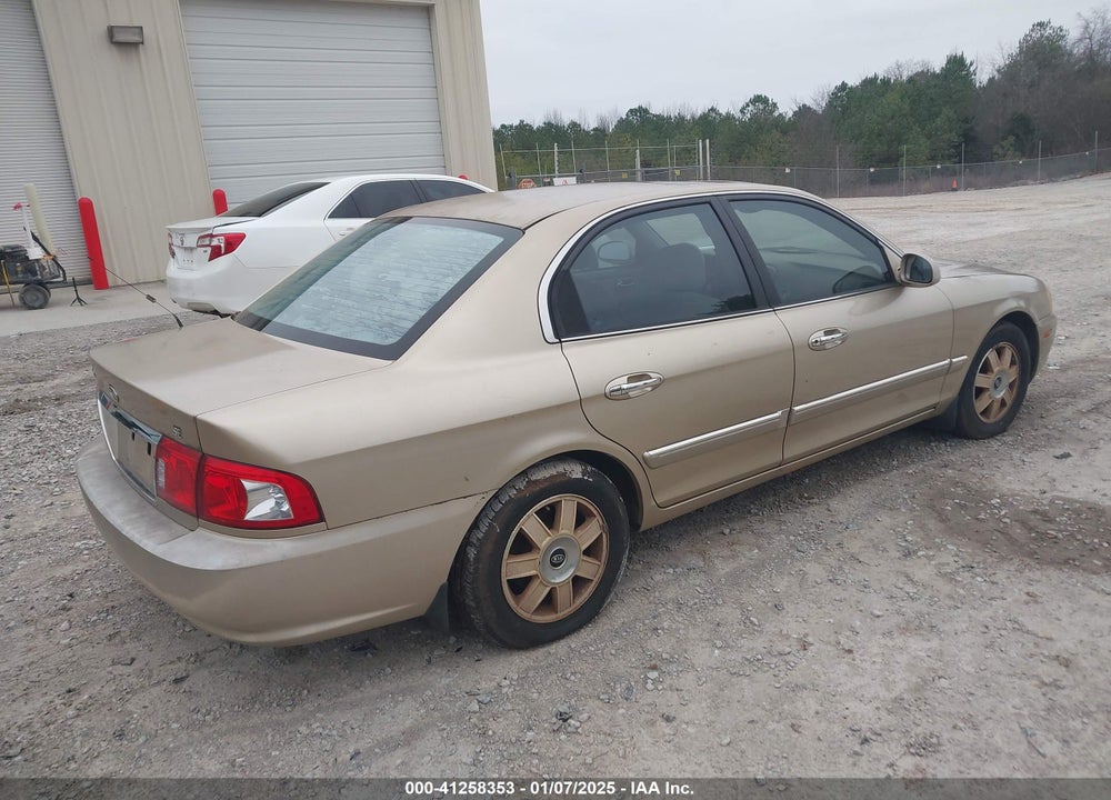 2003 KIA OPTIMA LX/SE VIN: KNAGD126935204472