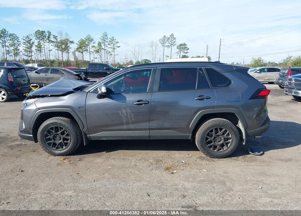 2024 TOYOTA RAV4 XLE VIN: 2T3W1RFV4RC292759