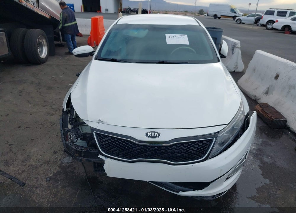 2015 KIA OPTIMA VIN: KNAGM4A79F5639203