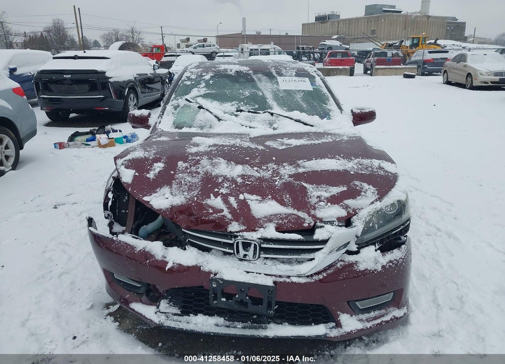 2013 HONDA ACCORD VIN: 1HGCR2F81DA039306