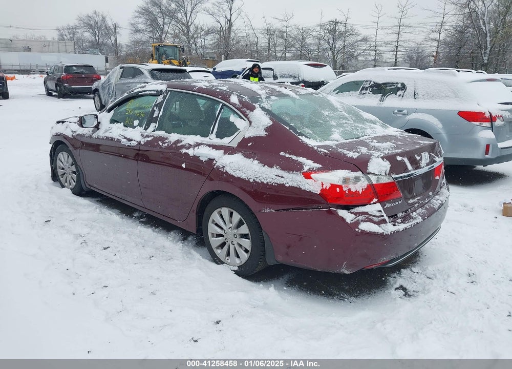 2013 HONDA ACCORD VIN: 1HGCR2F81DA039306
