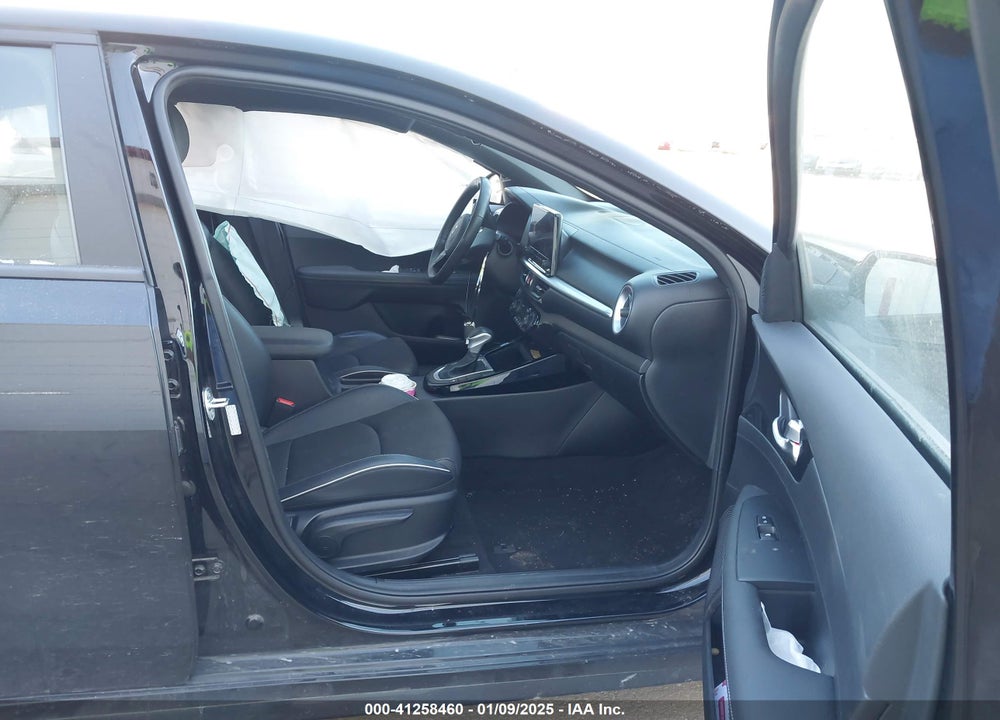 2024 KIA FORTE GT LINE VIN: 3KPF54AD8RE738959