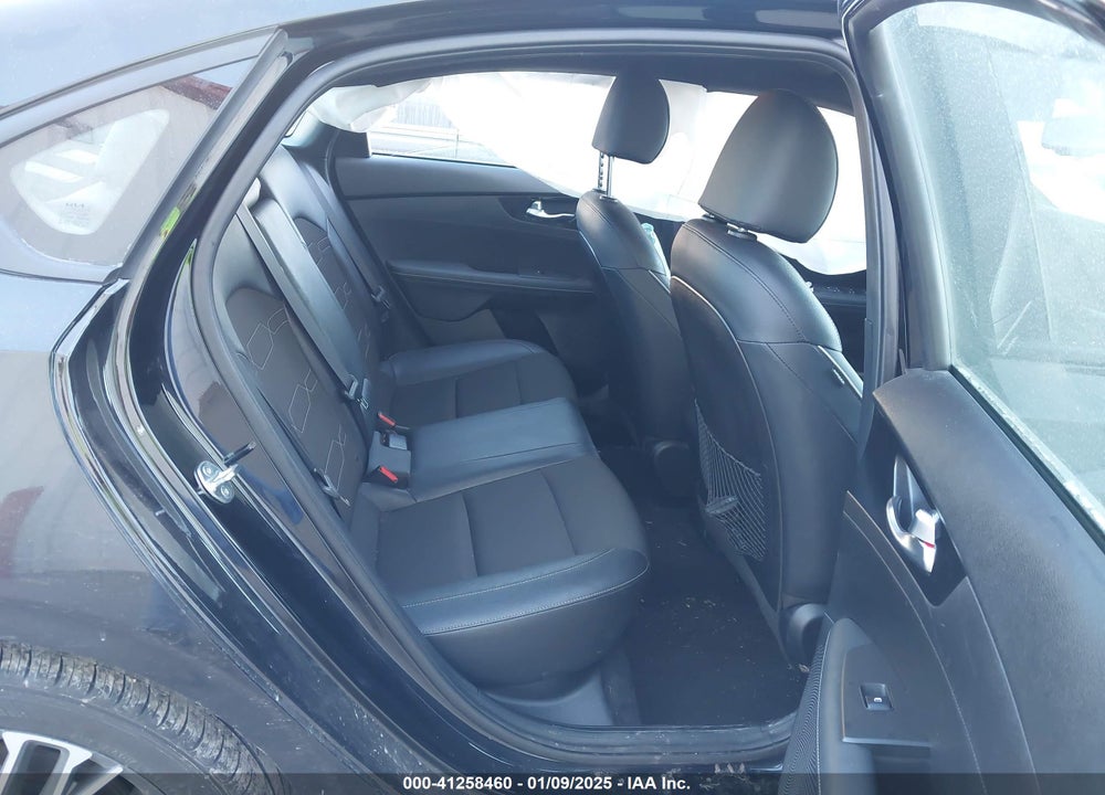 2024 KIA FORTE GT LINE VIN: 3KPF54AD8RE738959