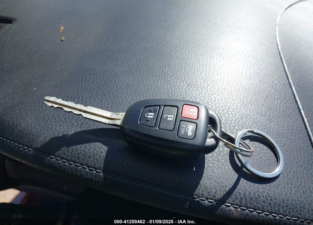 2015 TOYOTA COROLLA VIN: 2T1BURHE5FC229922