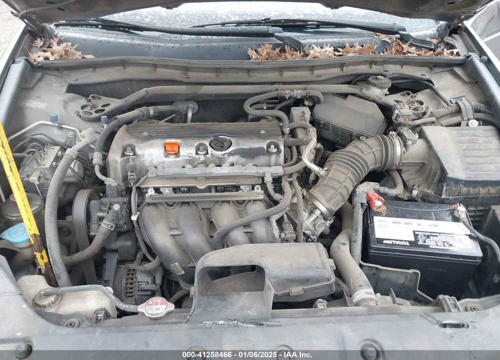 2011 HONDA ACCORD 2.4 EX VIN: 1HGCP2F7XBA030842