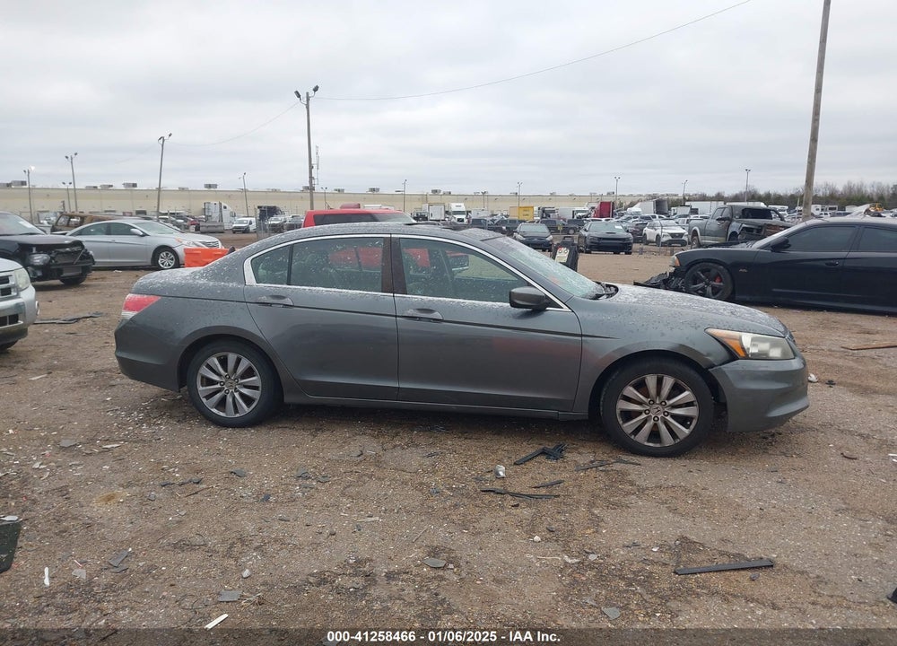 2011 HONDA ACCORD 2.4 EX VIN: 1HGCP2F7XBA030842