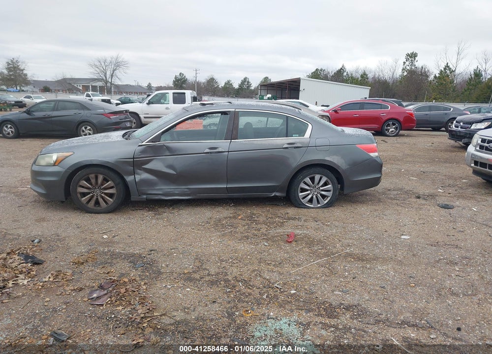 2011 HONDA ACCORD 2.4 EX VIN: 1HGCP2F7XBA030842