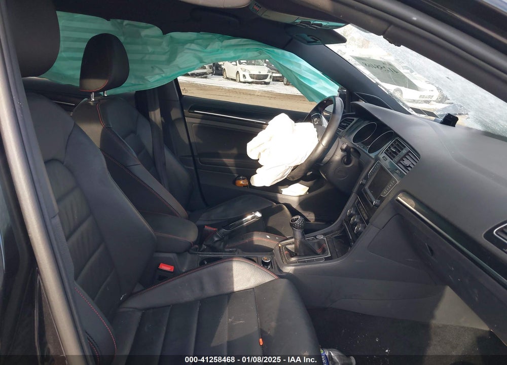 2017 VOLKSWAGEN GTI VIN: 3VW547AUXHM000453