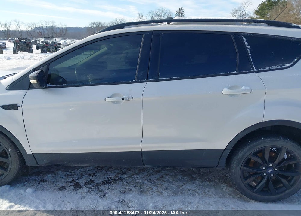 2017 FORD ESCAPE TITANIUM VIN: 1FMCU9J93HUC08389