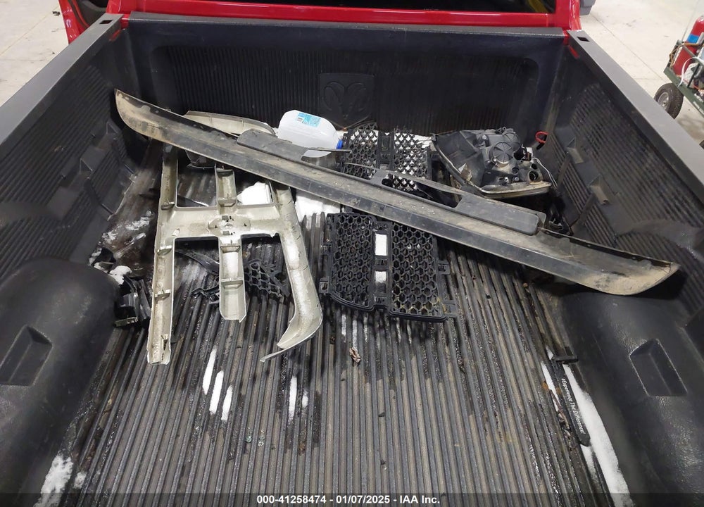 2015 RAM 2500 TRADESMAN VIN: 3C6UR4HJ8FG575972